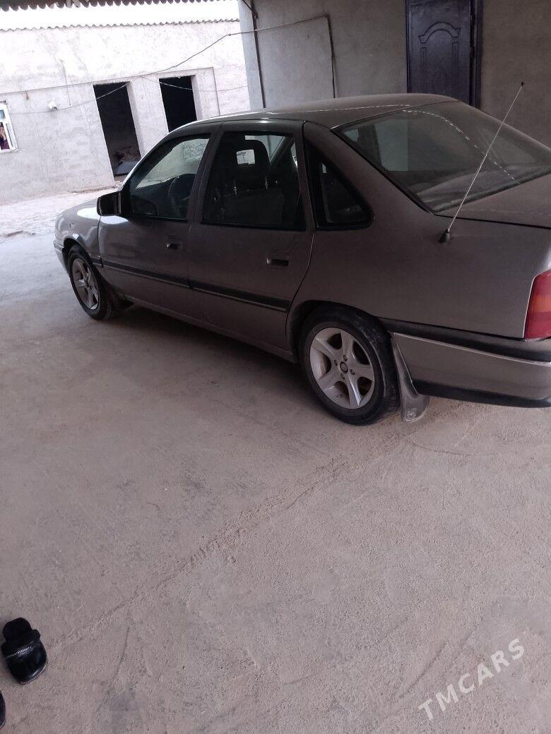 Opel Vectra 1992 - 36 000 TMT - Ýolöten - img 4