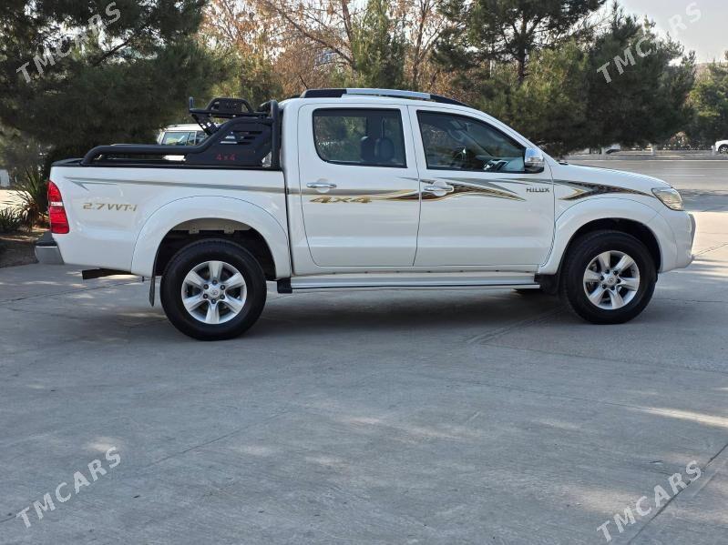 Toyota Hilux 2014 - 425 000 TMT - Türkmenabat - img 3