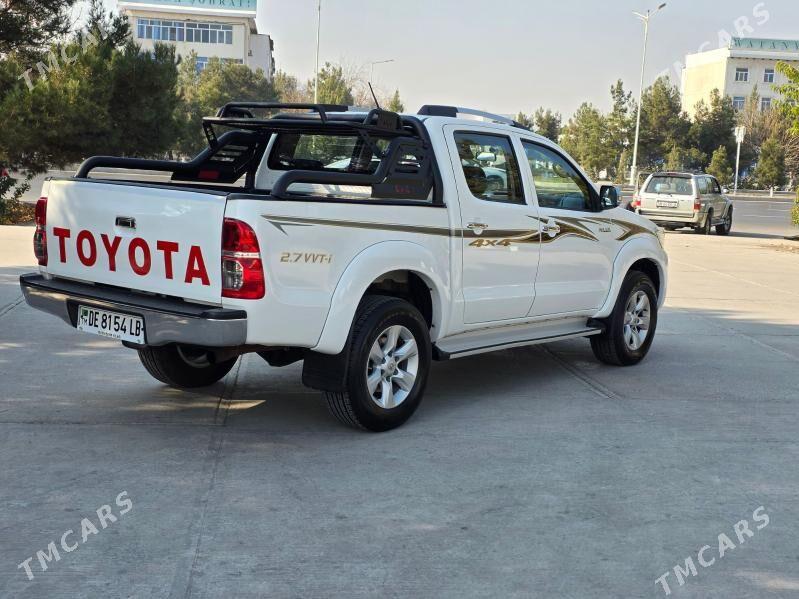 Toyota Hilux 2014 - 425 000 TMT - Türkmenabat - img 6