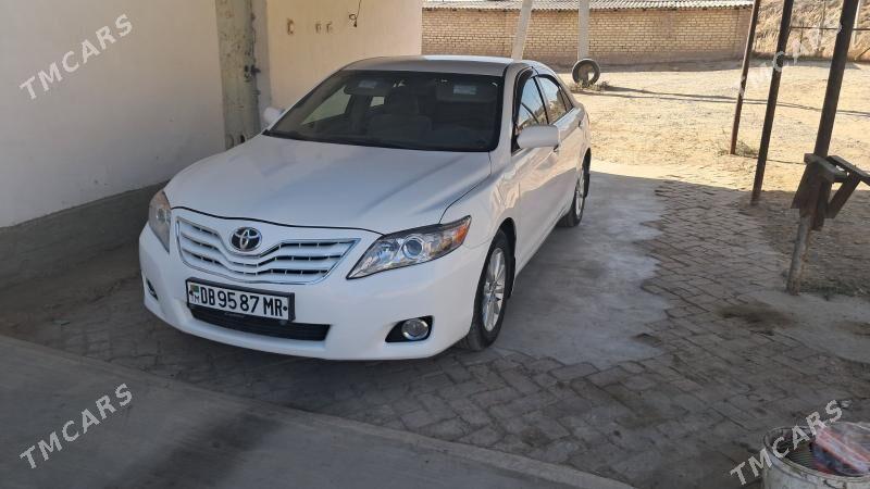 Toyota Camry 2010 - 220 000 TMT - Тагтабазар - img 5