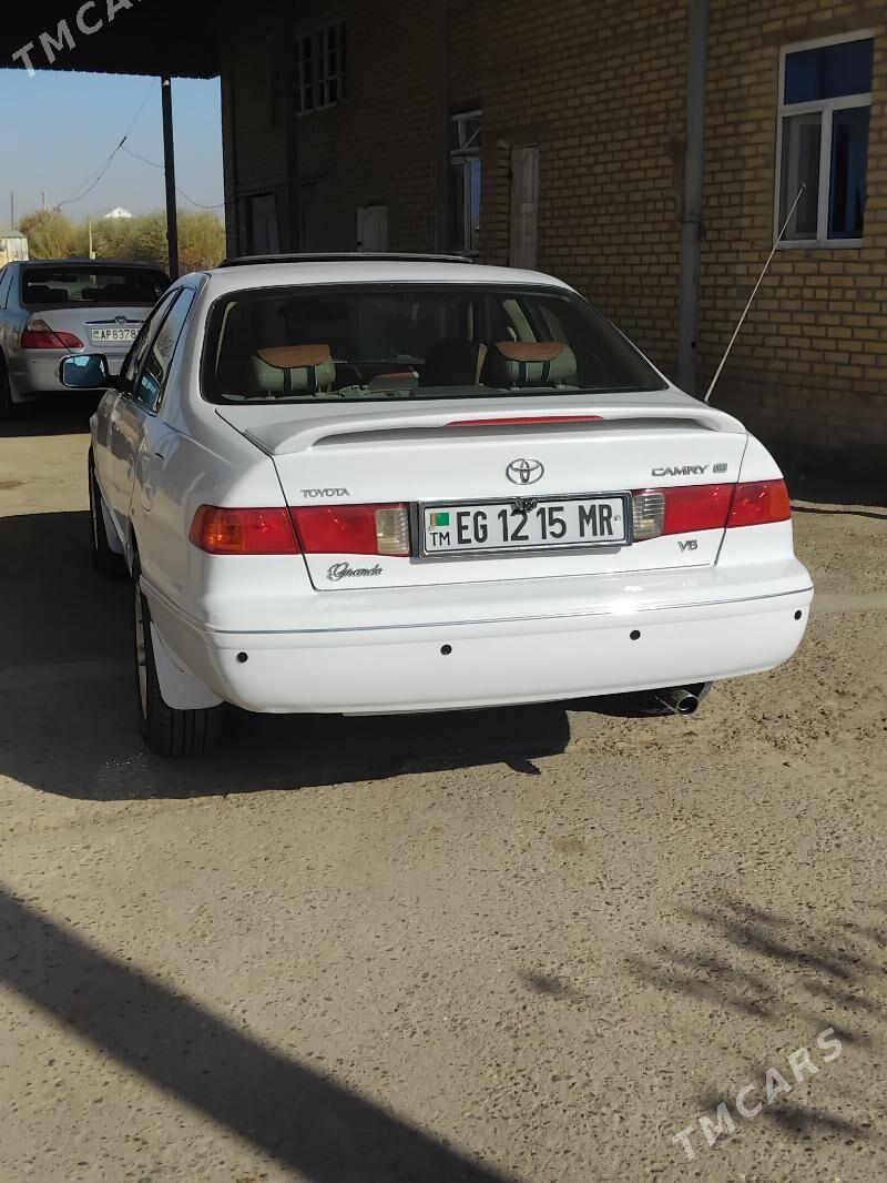 Toyota Camry 2001 - 170 000 TMT - Мургап - img 3