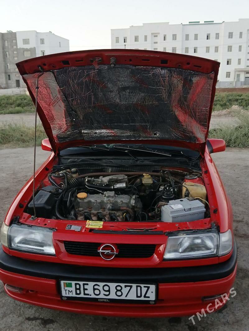 Opel Vectra 1993 - 47 000 TMT - Дашогуз - img 3