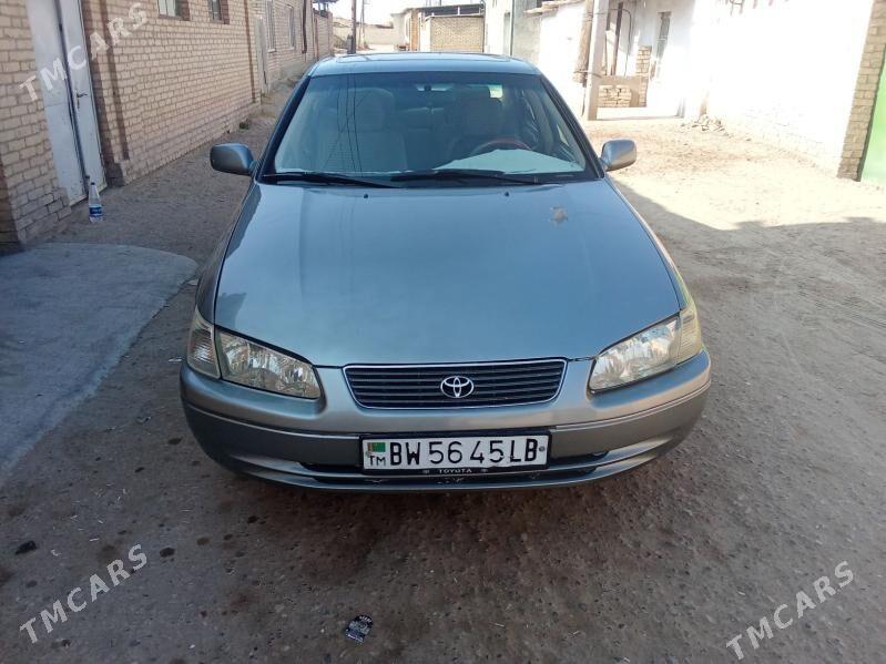 Toyota Camry 1999 - 120 000 TMT - Дянев - img 5