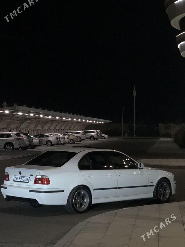 BMW E39 2002 - 150 000 TMT - Türkmenbaşy - img 10
