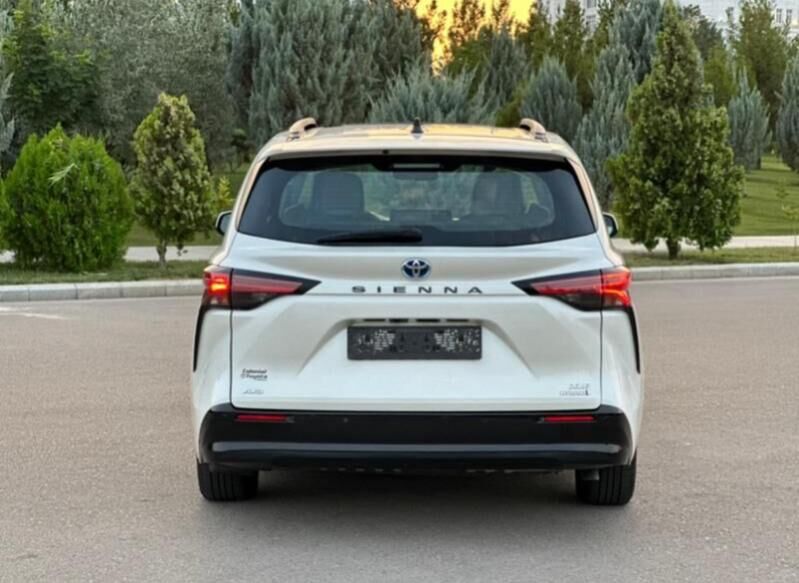 Toyota Sienna 2023 - 475 000 TMT - Ашхабад - img 2