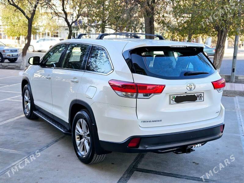 Toyota Highlander 2019 - 400 000 TMT - Мары - img 4