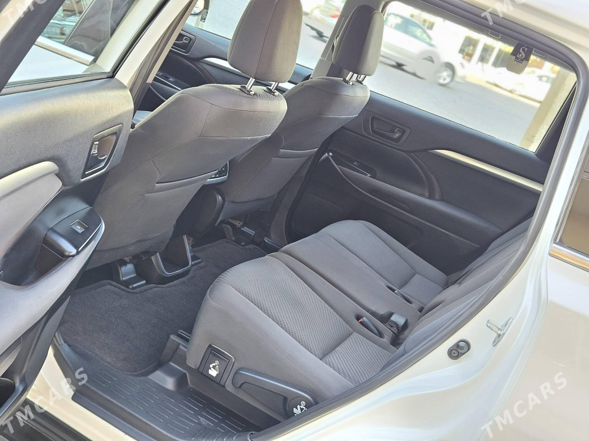 Toyota Highlander 2019 - 400 000 TMT - Мары - img 10