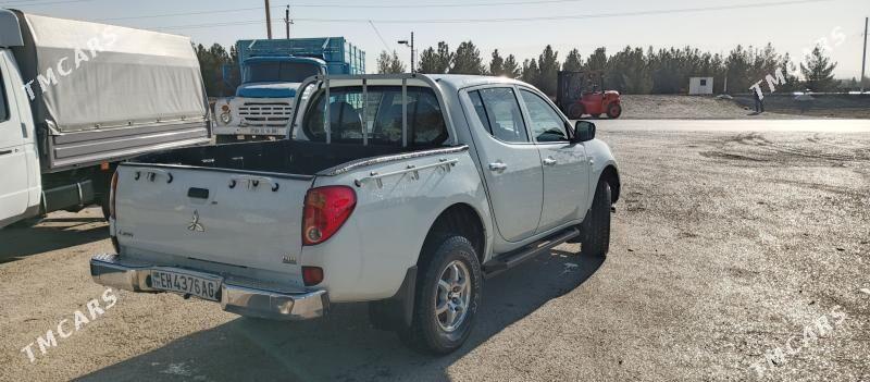 Mitsubishi L200 2011 - 200 000 TMT - Aşgabat - img 3