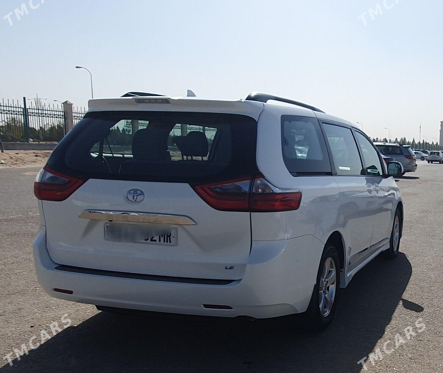 Toyota Sienna 2020 - 420 000 TMT - Мары - img 4