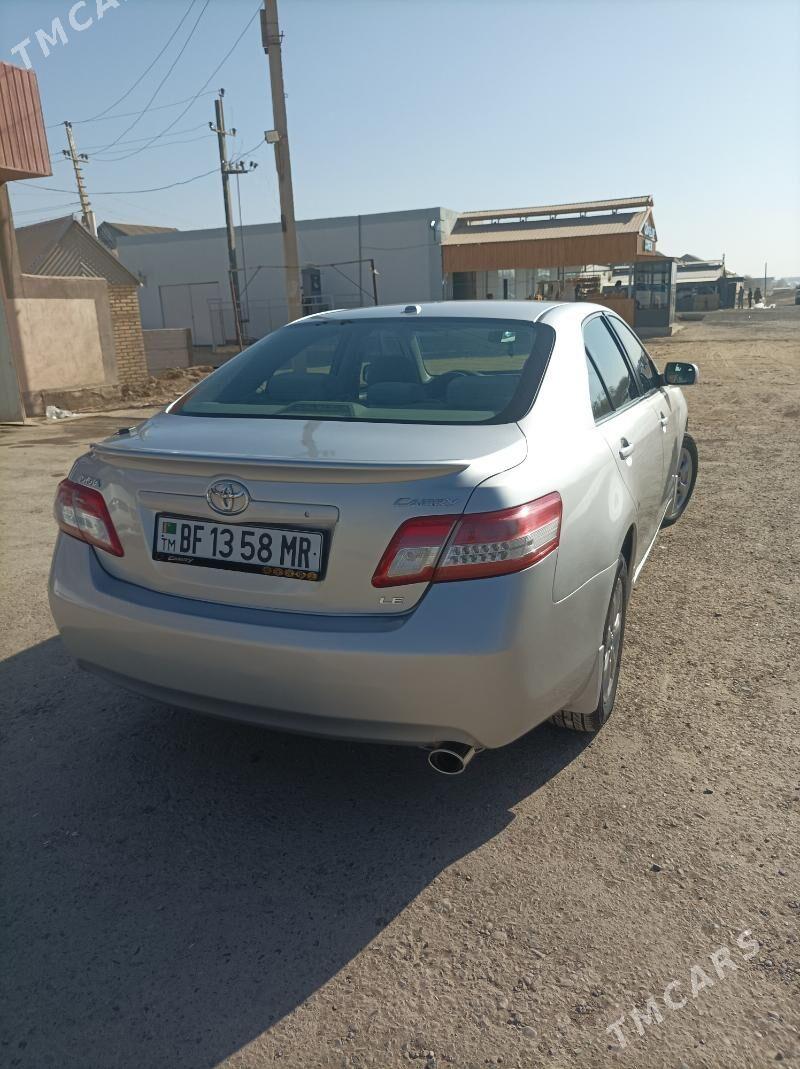 Toyota Camry 2011 - 220 000 TMT - Сакарчага - img 2