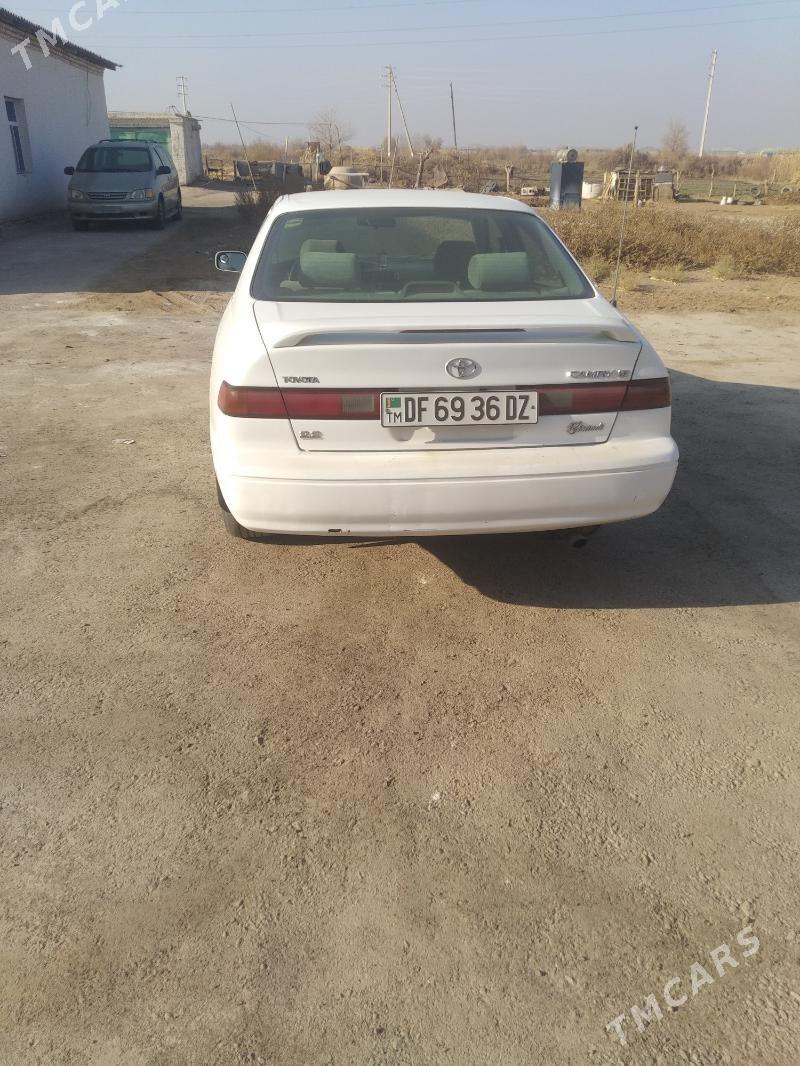 Toyota Camry 1998 - 120 000 TMT - Daşoguz - img 5
