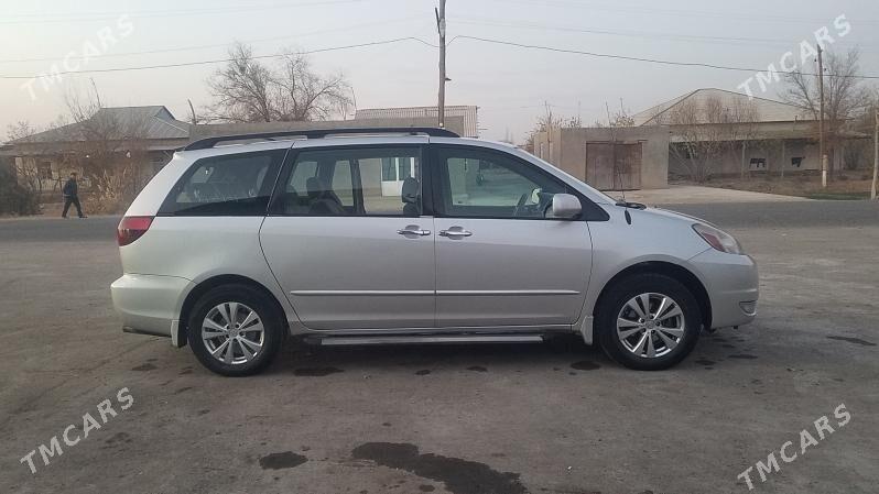 Toyota Sienna 2005 - 240 000 TMT - Gurbansoltan Eje - img 2