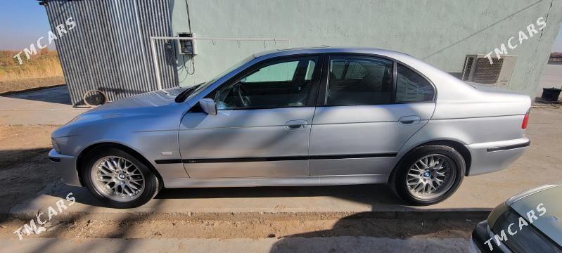 BMW E39 2001 - 100 000 TMT - Babadaýhan - img 4