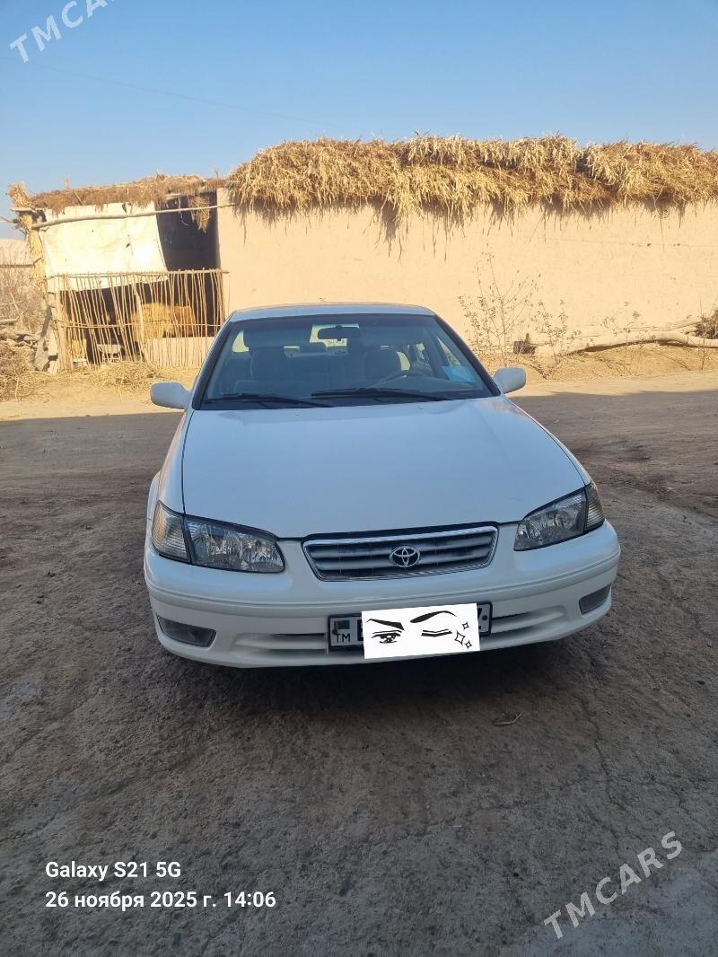 Toyota Camry 1999 - 135 000 TMT - Гурбансолтан Едже - img 4