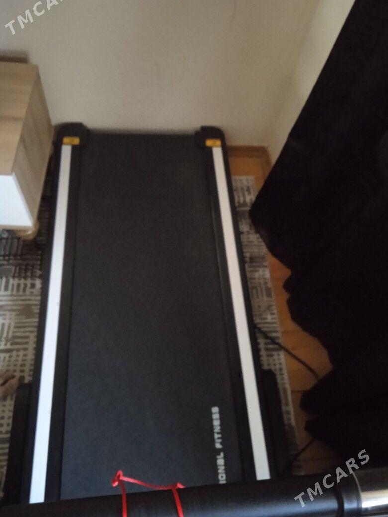 Беговая дорожка - Podwoýski köç. (Bitarap Türkmenistan şaýoly) - img 3