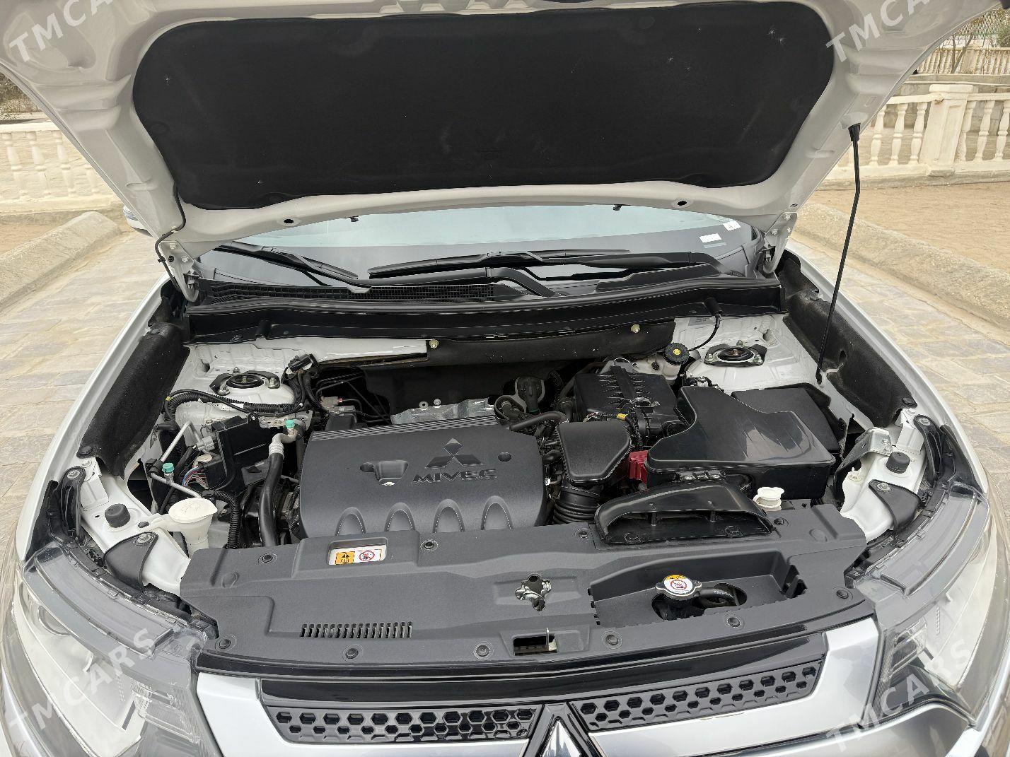 Mitsubishi Outlander 2023 - 305 000 TMT - Gumdag - img 4