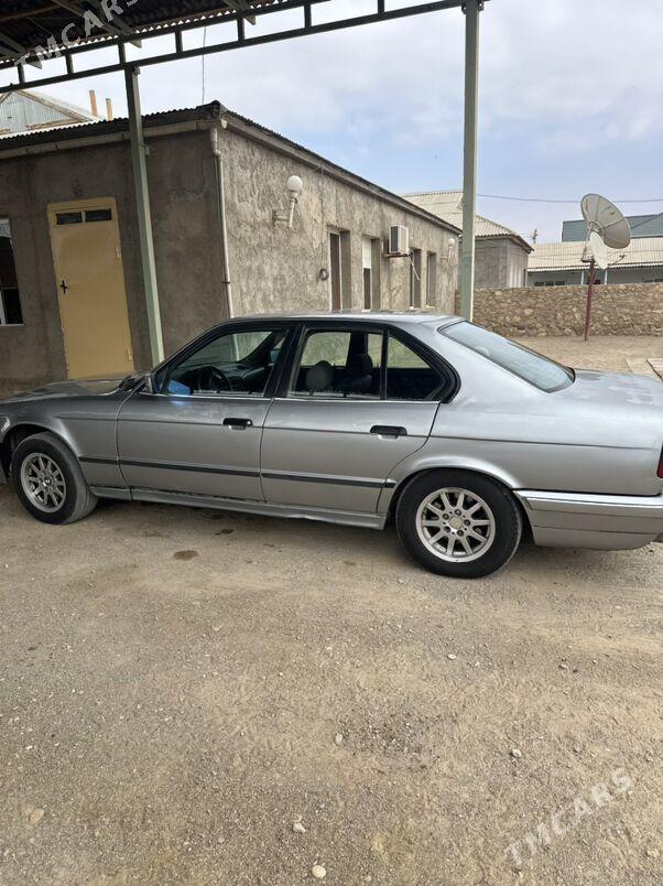 BMW 525 1989 - 15 000 TMT - Jebel - img 2
