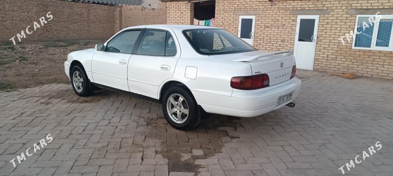Toyota Camry 1994 - 105 000 TMT - Baýramaly - img 4
