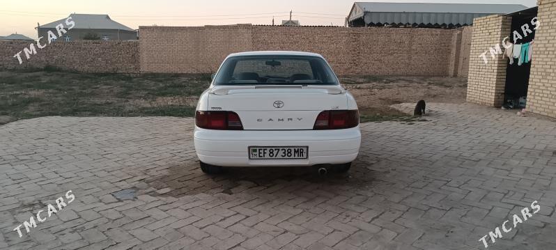 Toyota Camry 1994 - 105 000 TMT - Baýramaly - img 2