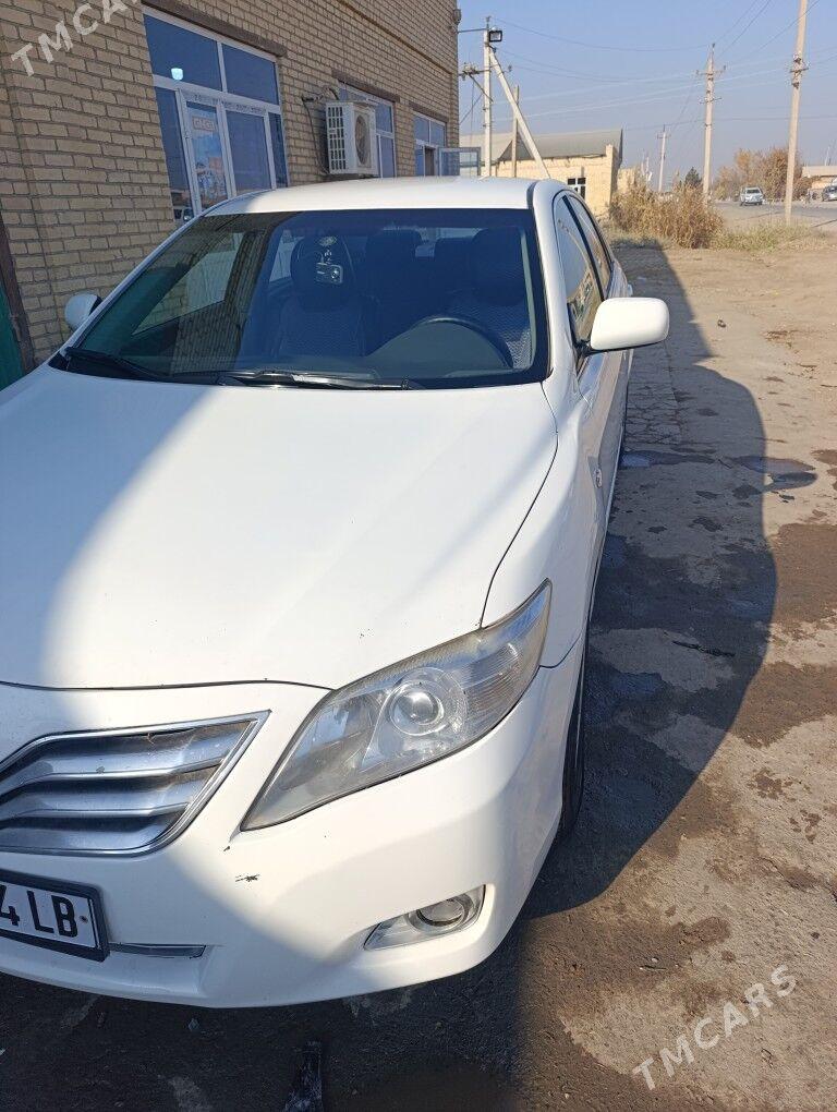 Toyota Camry 2011 - 180 000 TMT - Saýat - img 4