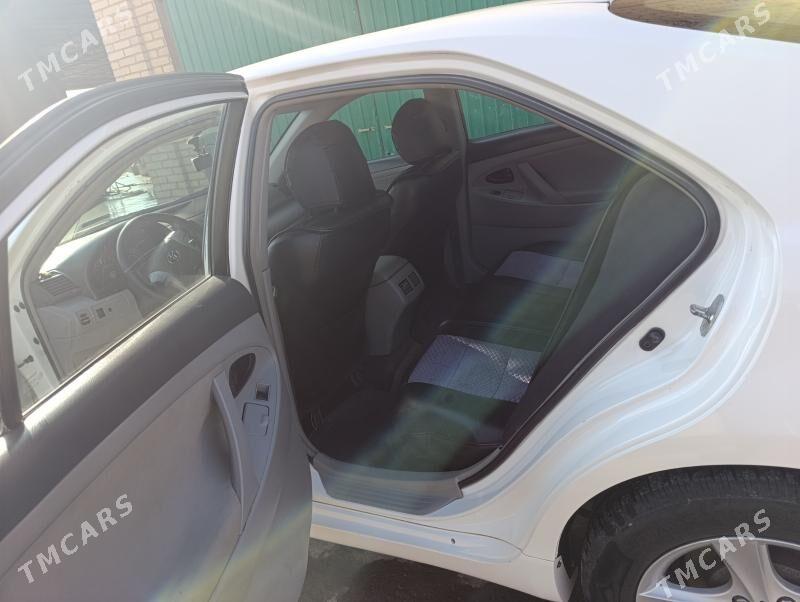 Toyota Camry 2011 - 180 000 TMT - Saýat - img 6