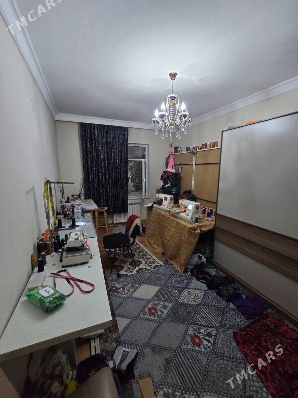 8 мкр-н 2этаж 3 ком 76м2 - 8 mkr - img 3