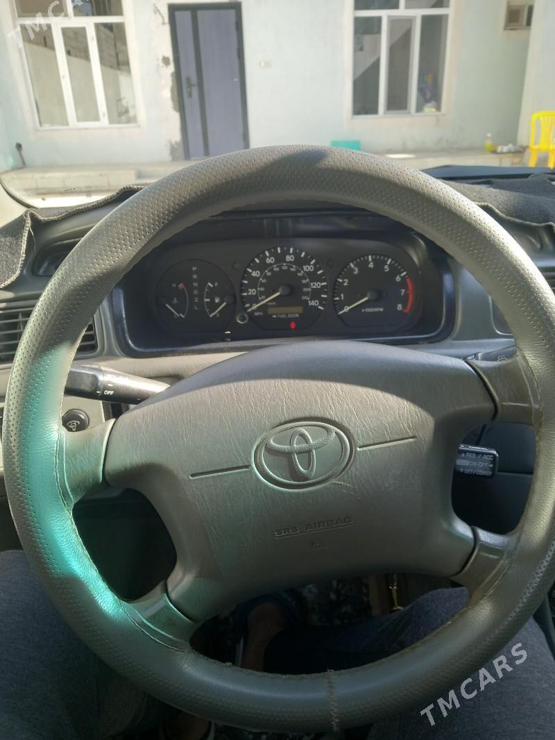 Toyota Camry 2000 - 135 000 TMT - Гарадамак - img 9