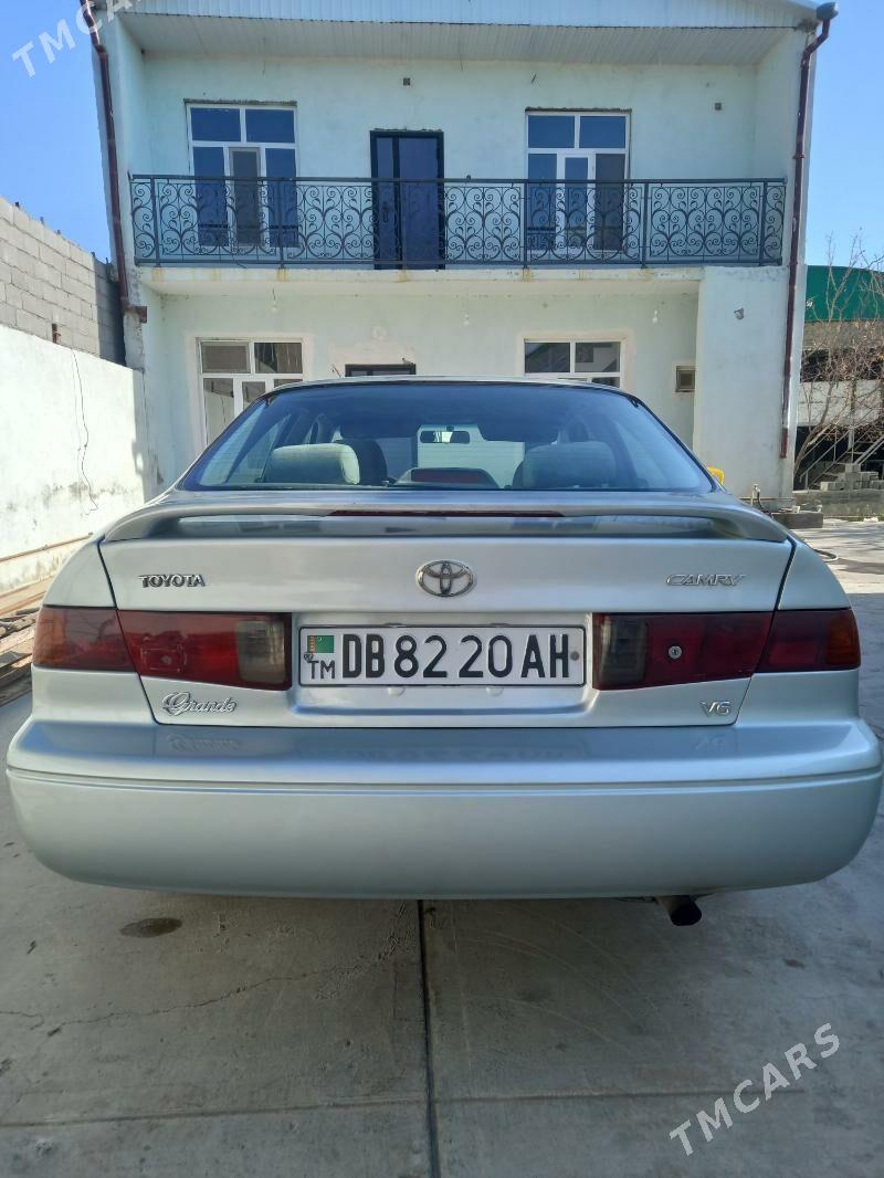 Toyota Camry 2000 - 135 000 TMT - Гарадамак - img 10