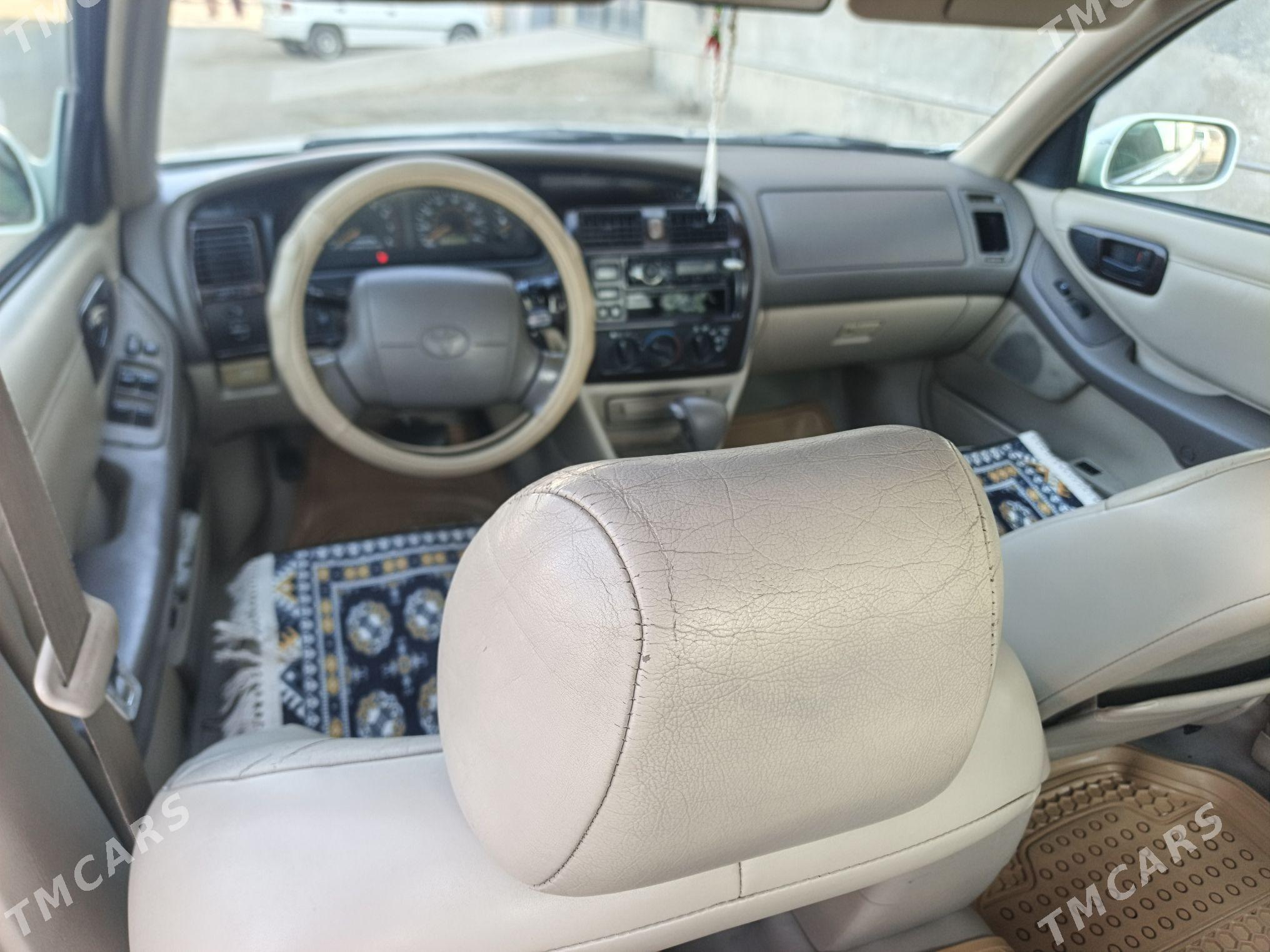 Toyota Avalon 1999 - 140 000 TMT - Губадаг - img 4