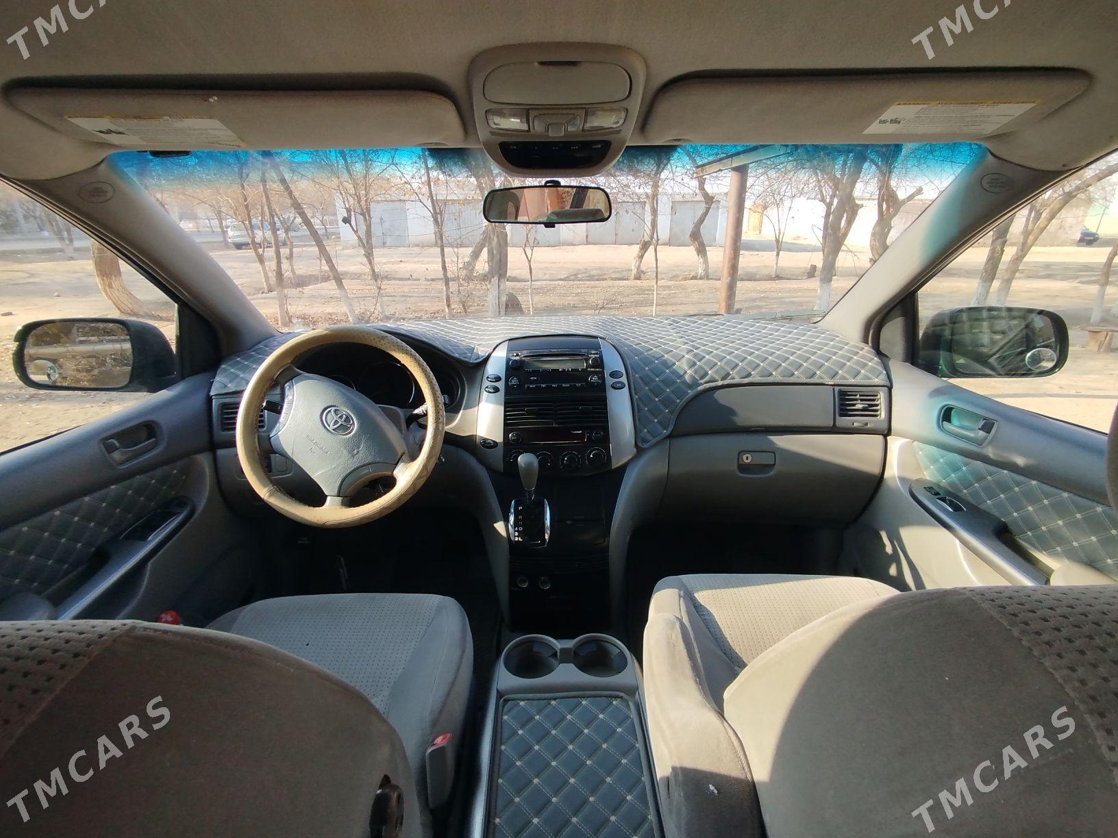 Toyota Sienna 2007 - 200 000 TMT - Дашогуз - img 5