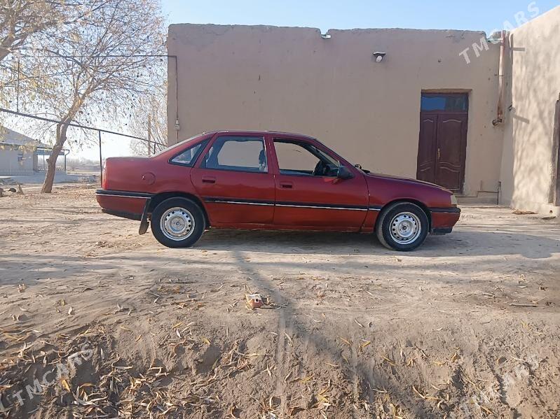 Opel Vectra 1990 - 20 000 TMT - Болдумсаз - img 3