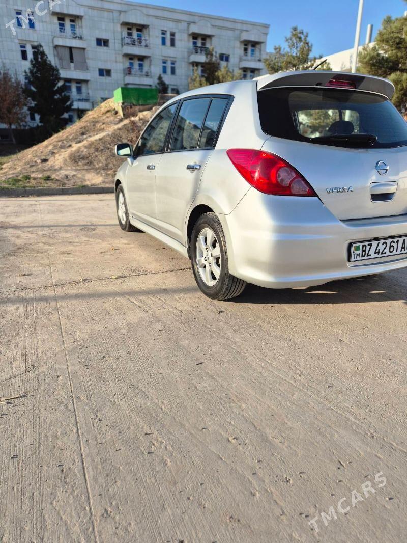 Nissan Versa 2010 - 132 000 TMT - Ашхабад - img 4
