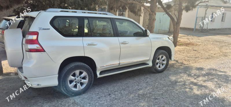 Toyota Land Cruiser Prado 2013 - 525 000 TMT - Койтендаг - img 4