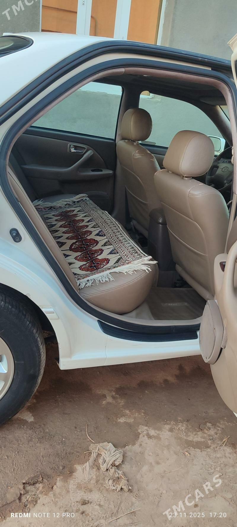 Toyota Camry 2001 - 210 000 TMT - Гороглы (Тагта) - img 4