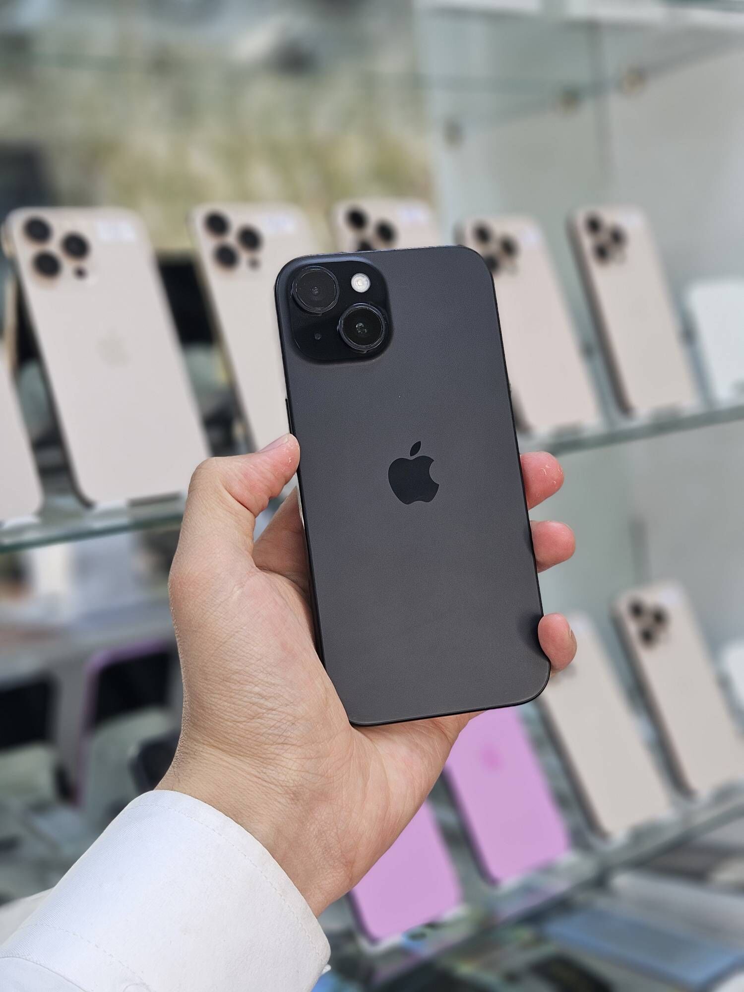 iPhone 15 - Aşgabat - img 1