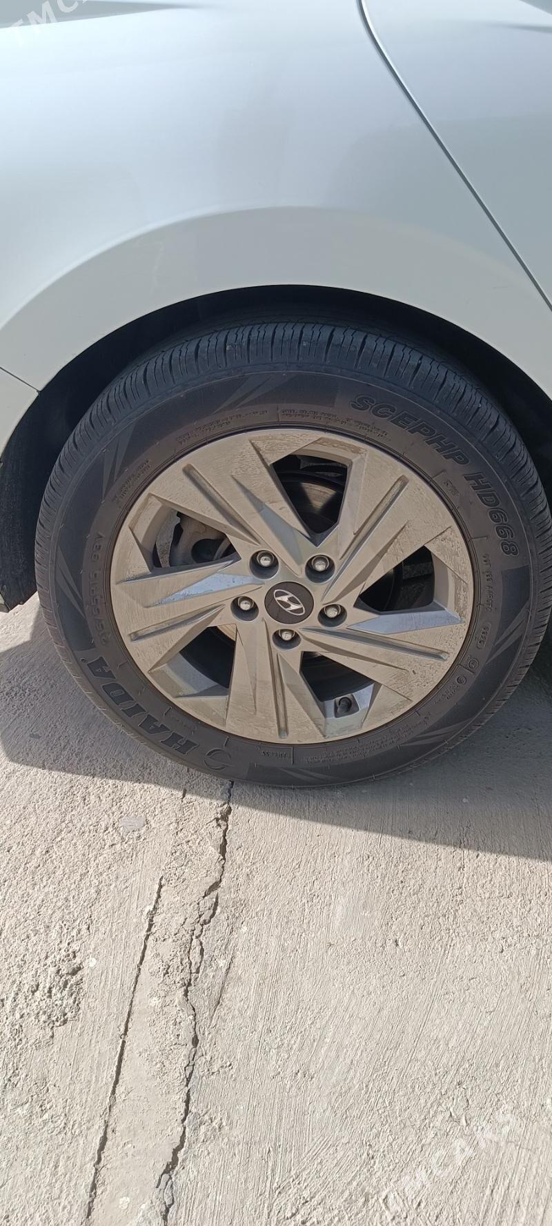 Hyundai Elantra 2022 - 240 000 TMT - Ашхабад - img 9