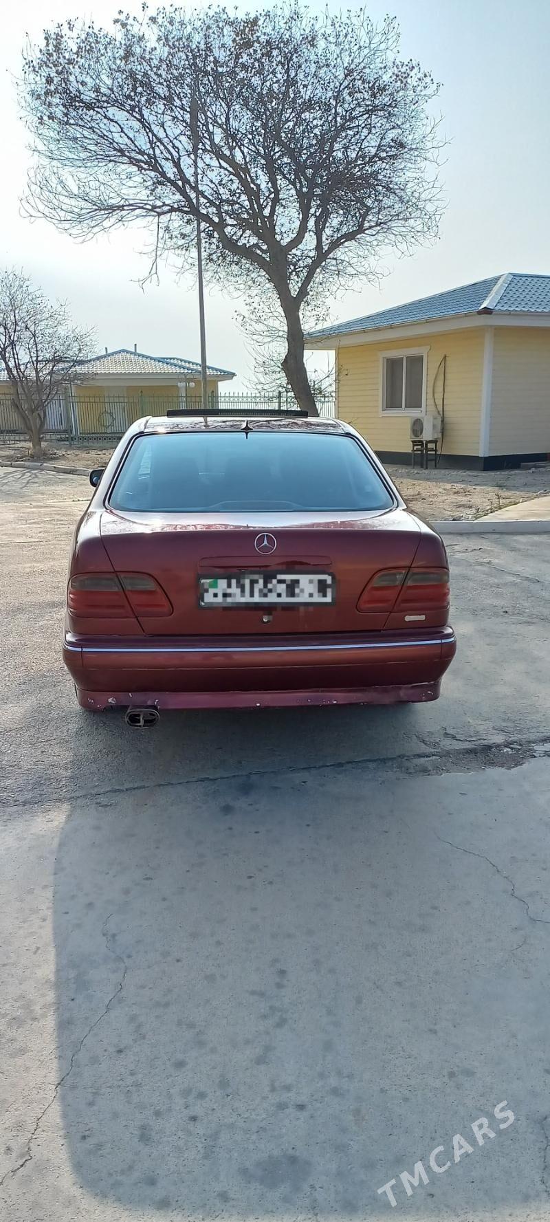 Mercedes-Benz E320 2002 - 110 000 TMT - Туркменбаши - img 2