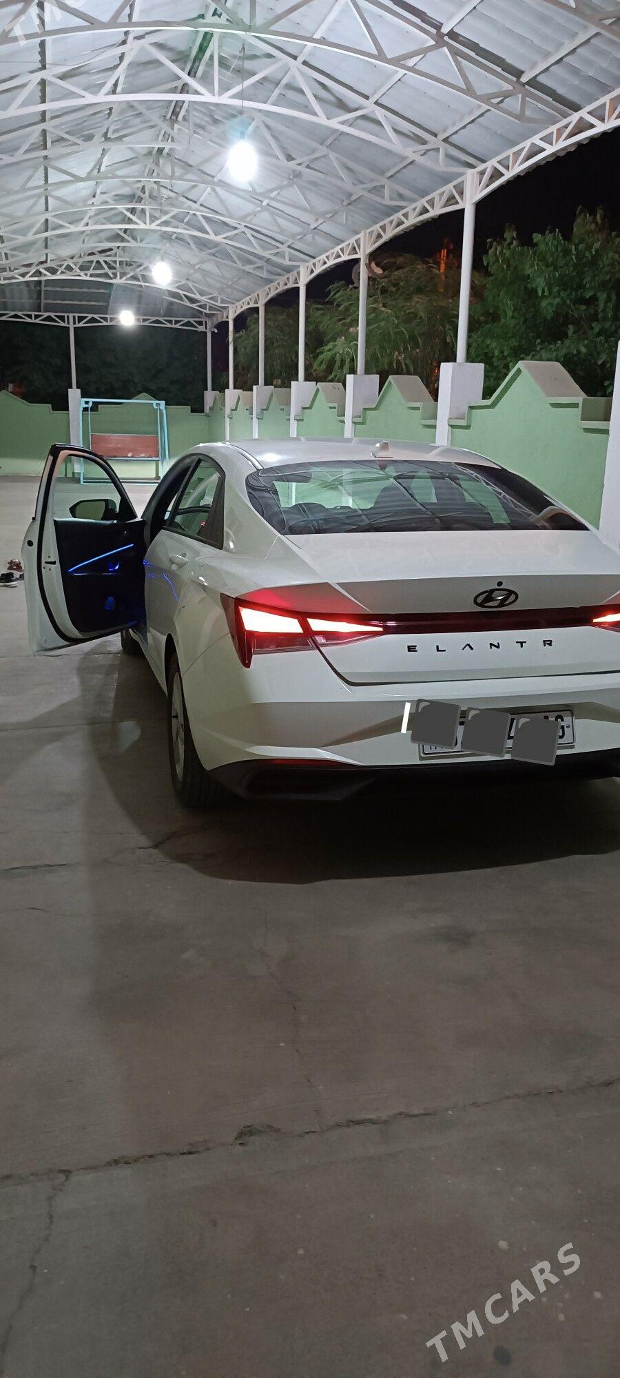 Hyundai Elantra 2022 - 240 000 TMT - Ашхабад - img 7