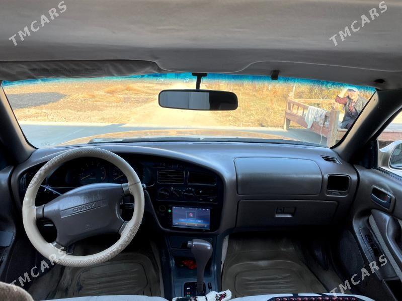 Toyota Camry 1996 - 78 000 TMT - Garabekewül - img 2