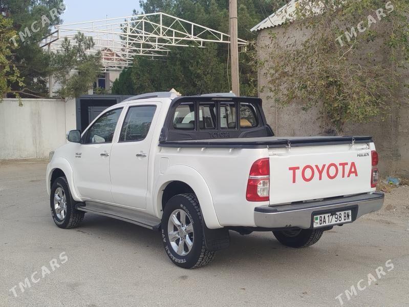 Toyota Hilux 2013 - 360 000 TMT - Balkanabat - img 2