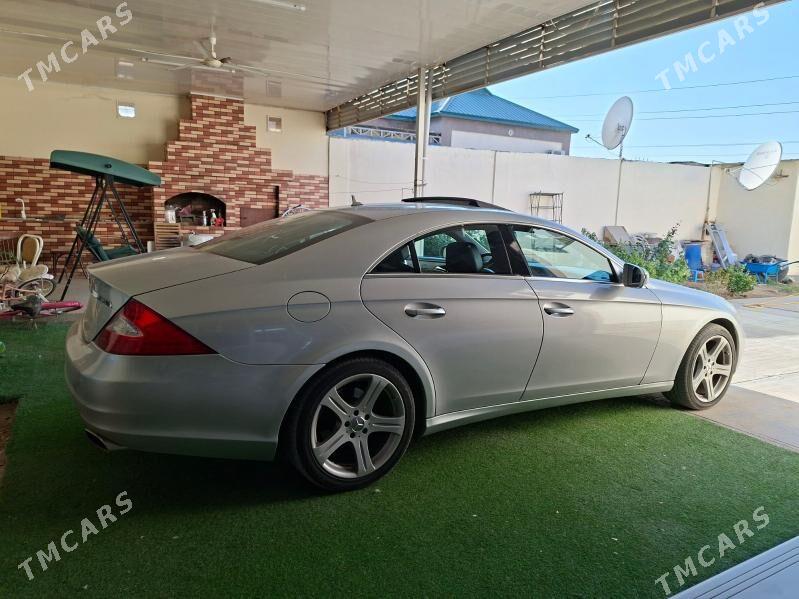 Mercedes-Benz CLS-Class 2008 - 240 000 TMT - Чоганлы - img 3