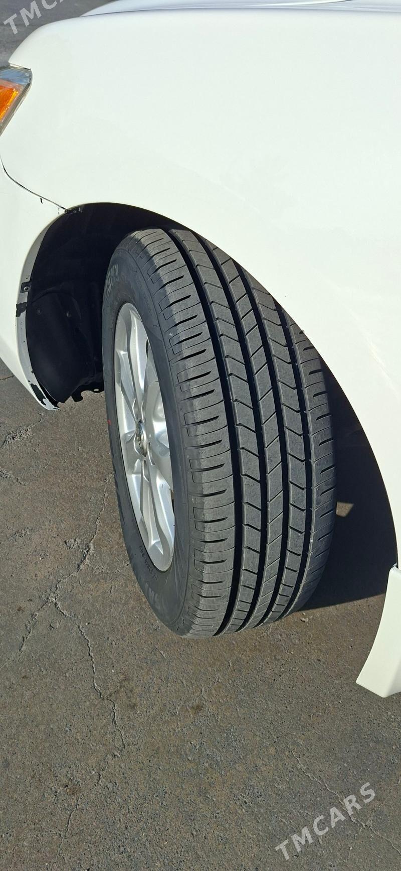 Toyota Camry 2010 - 195 000 TMT - Мары - img 9