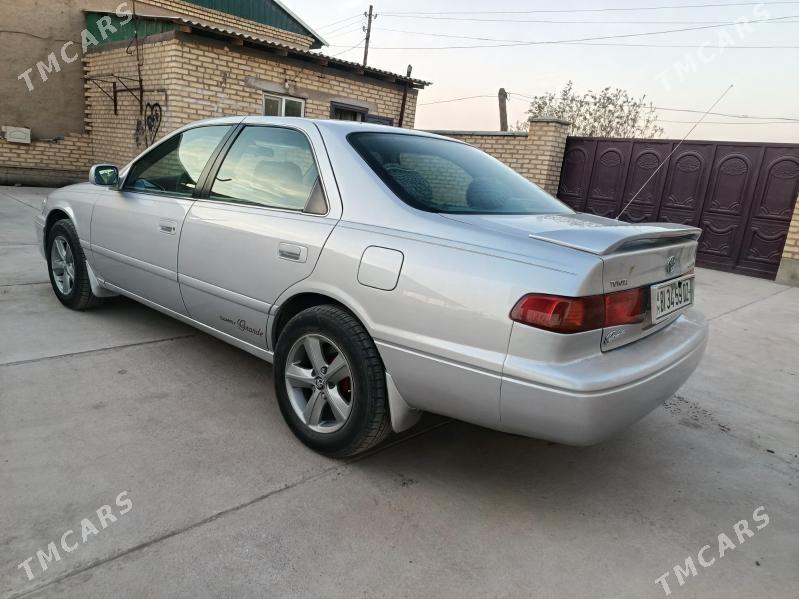 Toyota Camry 2000 - 160 000 TMT - Köneürgenç - img 5