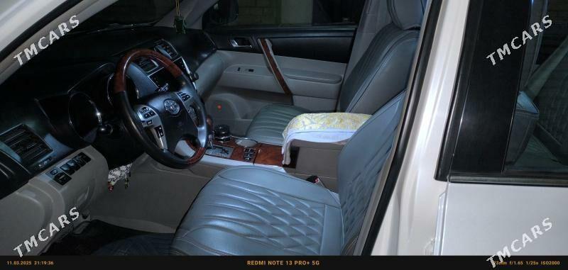 Toyota Highlander 2012 - 360 000 TMT - Türkmenabat - img 4