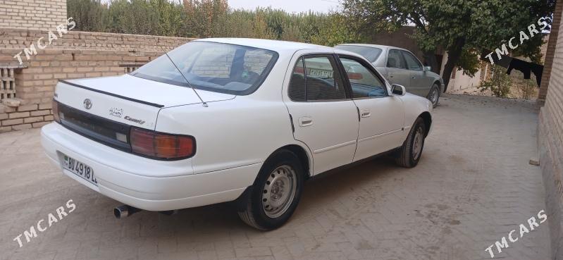 Toyota Camry 1992 - 62 000 TMT - Halaç - img 2