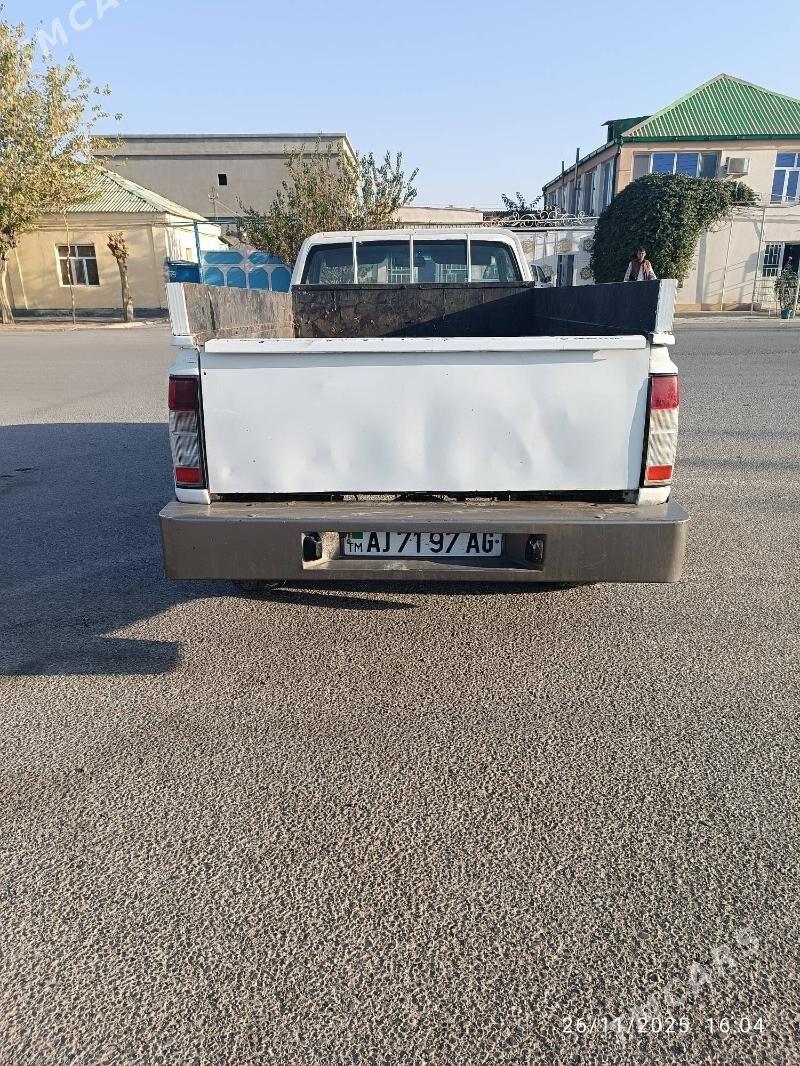 Nissan Navara 2004 - 90 000 TMT - Ашхабад - img 3