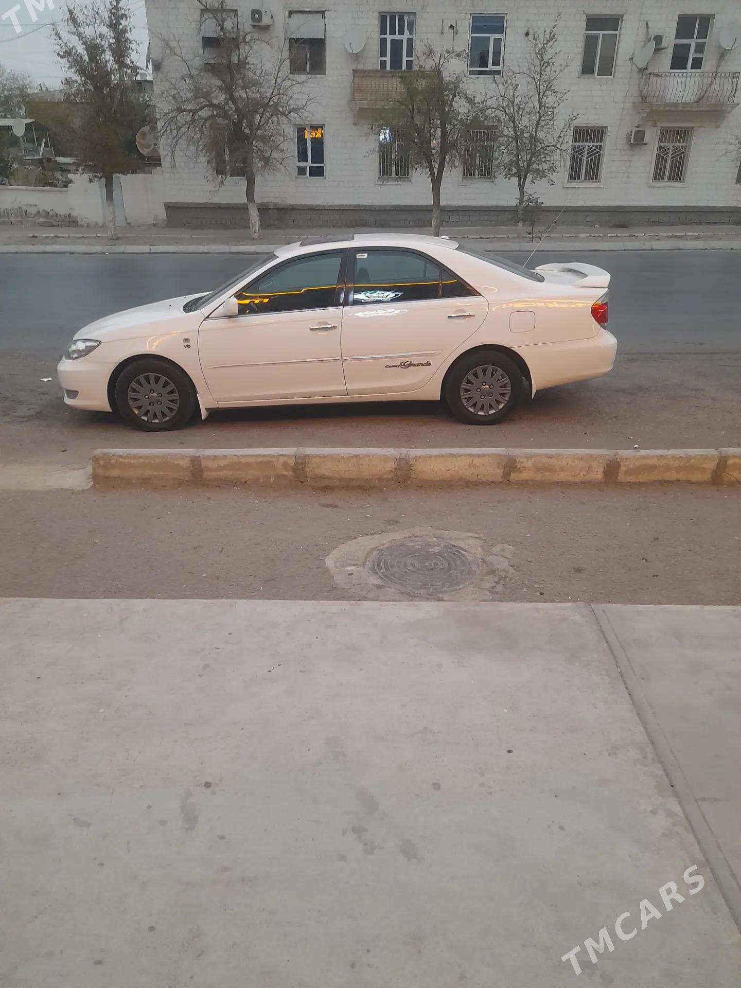 Toyota Camry 2005 - 185 000 TMT - Balkanabat - img 2