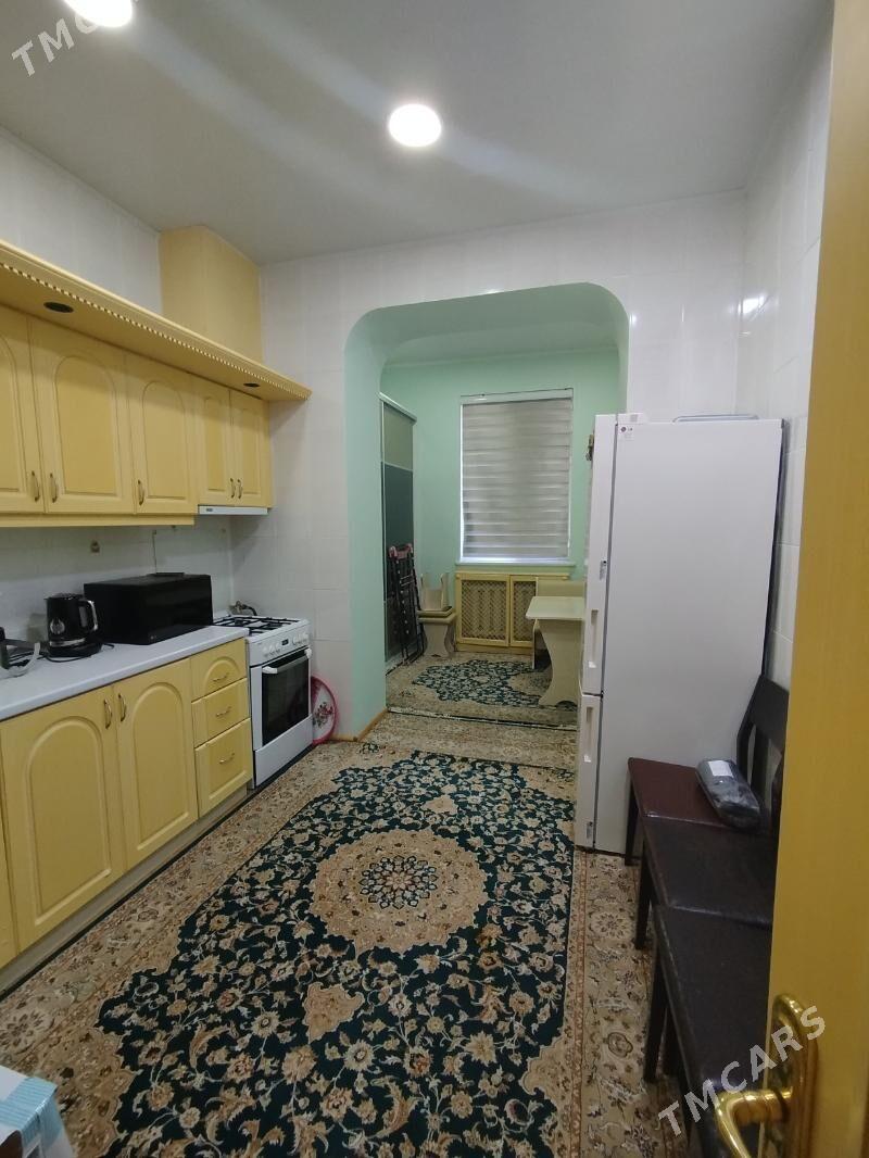 Pentagon Beyik Potolok - ул. Туркменбаши шаёлы (Ленина) - img 3