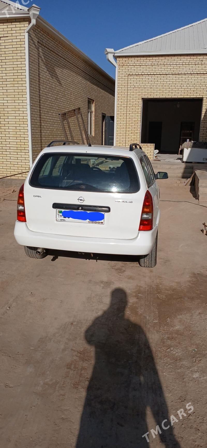 Opel Antara 2002 - 90 000 TMT - Мары - img 4