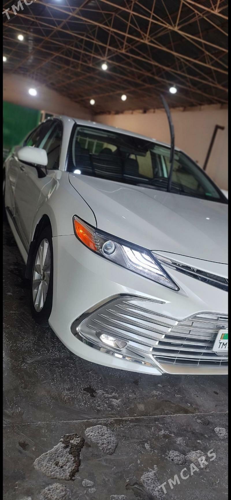 Toyota Camry 2021 - 290 000 TMT - Baýramaly - img 2